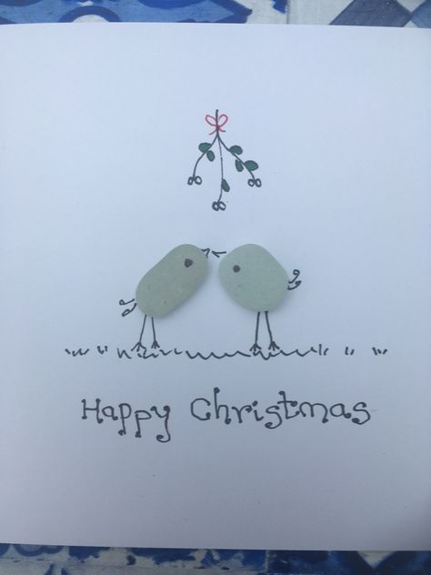 Sea Glass Christmas Cards Handmade, Pebble Art Christmas Cards, Seaglass Greeting Cards, Seaglass Art Christmas, Seaglass Christmas Cards, Sea Glass Cards, Seaglass Cards, Seaglass Projects, Seaglass Picture