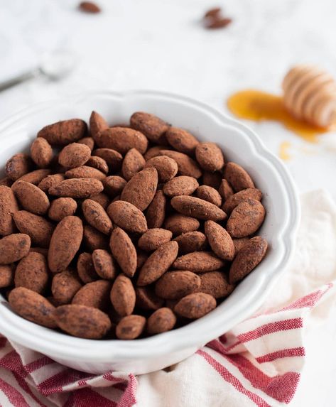 Cocoa roasted almonds are so easy to make at home! And with simple ingredients like honey and cocoa powder, they're much healthier than the store bought kind. Cocoa Almonds, Roasted Almonds Recipe, Nut Recipes, Roasted Almonds, Bathroom Redo, Paleo Dessert, Almond Recipes, Vegan Snacks, Healthy Treats