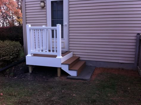 Back Door Steps with Landing | ... composite decking and white vinyl railing with concrete landing Small Side Porch, Back Door Steps, Side Porch Ideas, Stamped Patio, Landing Ideas, Patio Stairs, Door Decks, Front Porch Steps, Front Door Steps