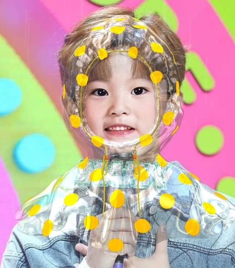 Mark Lee on Instagram: “baby lion uwu cr: @alittlemarkyy @ajummaisme ‬ #마크 #MARK #MARKLEE” Mark Lee Baby, Johnny Seo, Baby Pic, Baby Lion, Childhood Photos, Instagram Baby, Mark Nct, Creative Instagram Stories, Kids Icon