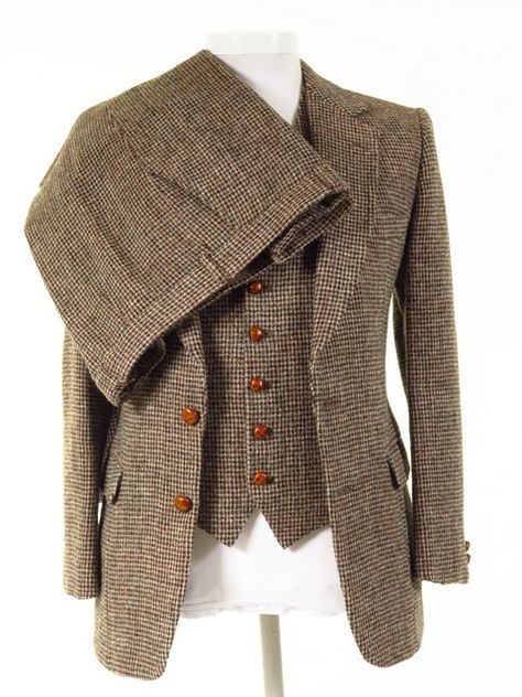 Harris Tweed Suit, Mens Tweed Suit, Vintage Suit Men, Tweed Overcoat, Suit Styles, Retro Suits, Harris Tweed Jacket, Dapper Mens Fashion, Second Hand Clothing