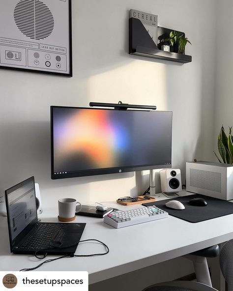 Stylish Room Decor, Setup Pc, Dream Setup, Gaming Room Decor, Computer Desk Setup, Home Studio Setup, Desks For Small Spaces, Desktop Setup, Desk Inspo