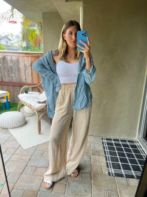 Wide Leg Linen Pants Outfit Summer, Linen Pants Outfit Summer Casual, Linen Top Outfit, Wide Leg Linen Pants Outfit, Cotton Gauze Clothing, Linen Pants Outfit Summer, Easy Summer Outfits, Wide Pants Outfit, Cotton Gauze Pants