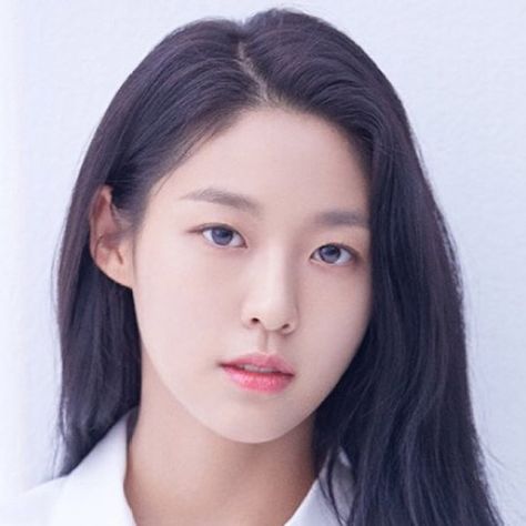 Kim Seol Hyun Running Man Korean, Seol Hyun, Body Squats, Aoa Seolhyun, Gong Hyo Jin, Law Of The Jungle, Korean Tv Shows, Kim Seol Hyun, Dashing Diva