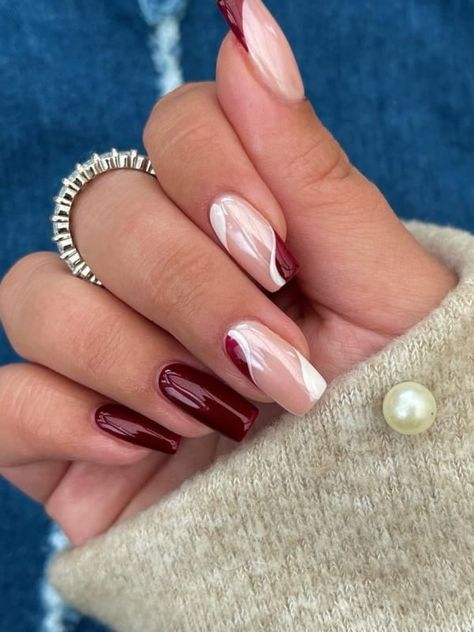 November nails: burgundy and white White And Burgundy Nails, Burgundy Nail Art, Nails Burgundy, Maroon Nails, Maroon Wedding, November Nails, Grad Photoshoot, Burgundy Nails, Fall Nails