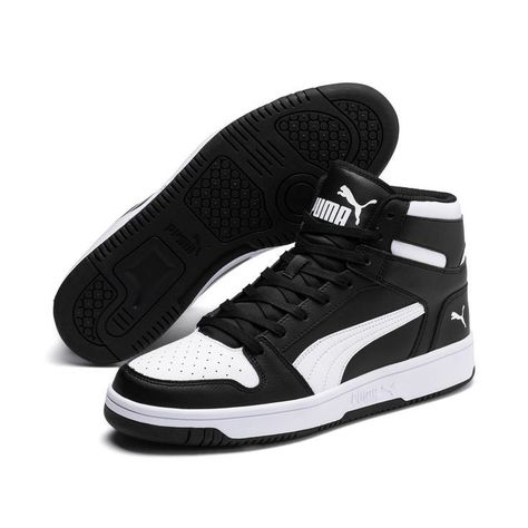 Cool Black Sneakers, Nike Dunks Outfit Men, Puma Clothes, Basket Puma, Nike Cortez Black, Womens Puma Sneakers, White Puma Shoes, Puma Shoes Women, Puma High Tops