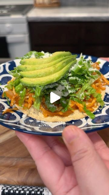 Marisol Benitez on Instagram: "Sabadito Saludable! Chicken Tinga Tostadas! #tinga #healthy #healthyrecipe #recipe #chickentinga   2 chicken breat 2 tbsp@chicken bouillon 1 onion Chipotles in adobo sauce 3 roma tomatoes Tostadas  Lettuce Avocado" Chicken Tinga Tostadas, Tinga Tostadas, Chicken Tinga Recipe, Chicken Tinga, Chicken Tostadas, Taco Mix, Chicken Bouillon, Adobo Sauce, Roma Tomatoes