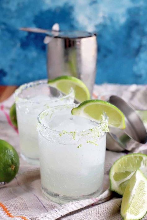 Ready for happy hour? Shake up a couple of our fresh from-scratch margaritas to get the party started! Get the recipe on Foodal now. #happyhour #margaritas #foodal Simply Limeade Margarita Recipe, Simply Limeade Margarita, Limeade Margarita Recipe, Simply Limeade, Fresh Margarita Recipe, Limeade Margarita, Key Lime Margarita, Simply Juice, Fresh Margarita