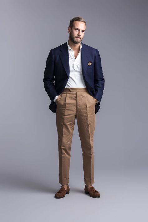 Men Chinos, Blazer Outfits Men, Blue Suit Men, Mens Fashion Blazer, Mens Fashion Inspiration, Mens Pants Fashion, Mens Fashion Suits, Business Casual Men, Men Fashion Casual Outfits