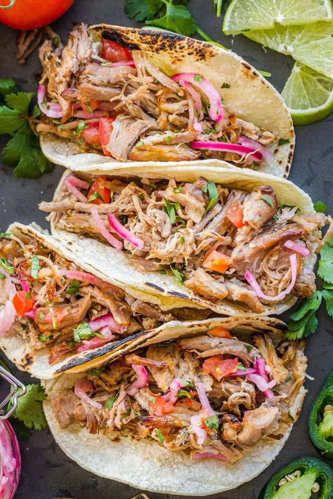 Slow Cooker Pork Carnitas are perfectly crispy on the outside with a juicy center. It's so easy to make authentic, restaurant quality Mexican pulled pork! Slow Cooker Pork Carnitas, Boneless Pork Roast, Mexican Pulled Pork, Pork Carnitas Recipe, Pork Carnitas Slow Cooker, Traditional Mexican Dishes, Pulled Pork Tacos, Recipe Mexican, Carnitas Recipe