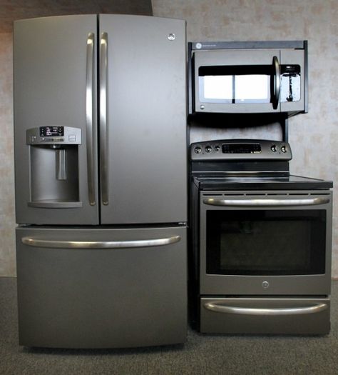 GE's new "slate" appliances - sleeker than stainless steel and no fingerprints. Slate Appliances, Double Ovens, Outdoor Kitchen Appliances, Appliances Kitchen, Up House, Kitchen Redo, Kitchen Remodel Idea, No Place Like Home, Kitchen Stuff