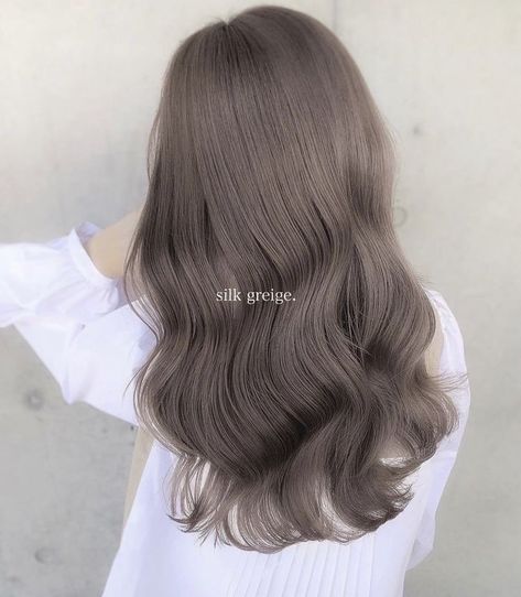 Dust Ash Hair Color, Milk Tea Grey Hair, Greige Hair Color, Korean Hair Dye, Greige Hair, Hair Color Asian, Best Hairstyles For Women, Beige Hair, Korean Hair Color