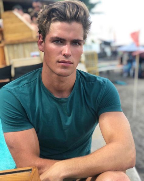 Thom Strijd on Instagram: “Just woke up on the Beach 😴” Thom Strijd, Dont Trust People, Close My Eyes, Attractive Guys, Bad Boy, Male Models, Character Inspiration, Wake Up, The Beach