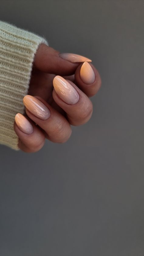 Nails For Dark Skin, Delicate Aesthetic, Unghie Sfumate, Milky Nails, Minimal Nails, Round Nails, Spring Nail, Neutral Nails, Orange Nails