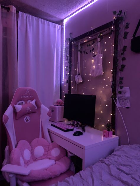 Small Room Gaming Setup, Room Gaming Setup, Gaming Setup Ideas, Set Up Gamer, Bedroom Gaming Room, Room Gaming, Bedroom Gaming, Gamer Room Decor, Video Game Room Design