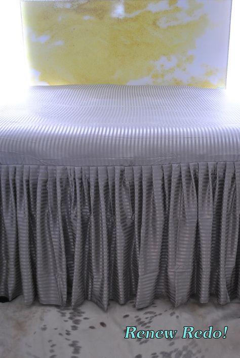 I was curious if anyone sells a fitted sheet with bedskirt attached so it always gets washed when you wash your sheets. No such product, but I found a turtorial for how to make one: ReNew ReDo!: Ruffled Bed From Bed Sheets ~ How To Neutral Bed Linen, Old Bed Sheets, Sewing Creations, Grey Linen Bedding, Cheap Bedding, King Size Sheets, White Linen Bedding, Shabby Chic Bedding, Bed Skirts