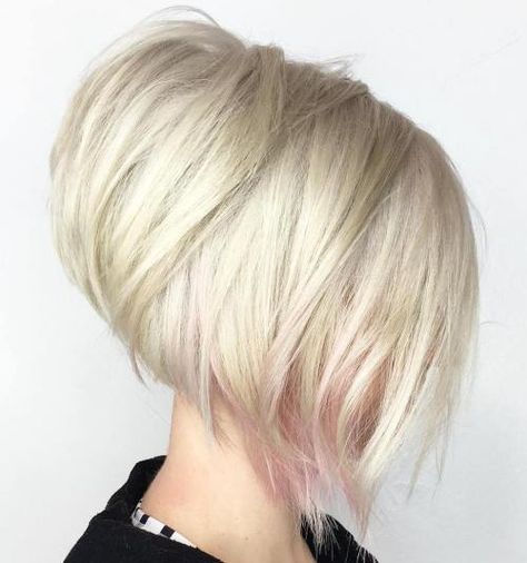 White Blonde Layered Stacked Bob Angle Bob, Short Stacked Bob Hairstyles, Short Angled Bobs, Short Stacked Bob Haircuts, Angled Bobs, Angled Bob Haircuts, Stacked Haircuts, Asymmetrical Bob Haircuts, Angled Bob Hairstyles