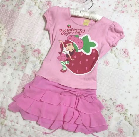 Cute Kawaii Outfits, Coquette Clothes, Hat Aesthetic, Pop Pop Shirts, J Fashion, Kawaii Clothes, 2000s Fashion, Girls Wear, Dream Clothes