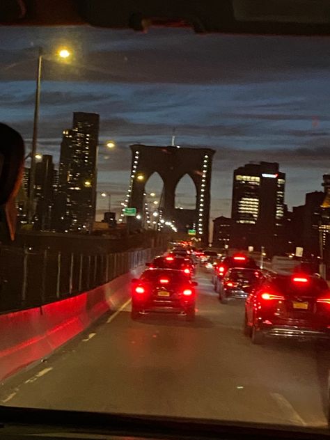 New york city brooklyn bridge night aesthetic city cars sunset Washington Bridge New York, Night Aesthetic City, Bridge Night, Video Intro, Bridge City, New York Night, Aesthetic City, George Washington Bridge, City Car