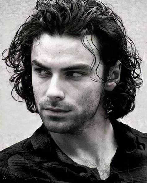 Aidan Turner Kili, Aiden Turner, Ross Poldark, Charlie Cox, Logan Lerman, Romantic Fantasy, Aidan Turner, Hottest Guy Ever, Sirius Black