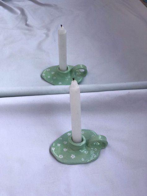 Aesthetic Clay Candle Holder, Cute Clay Candle Holders, Clay Candle Holders Aesthetic, Clay Diy Candle Holders, Candle Holder Clay Diy, Candle Clay Holder, Air Clay Candle Holder, Clay Crafts Candle Holders, Self Drying Clay Projects