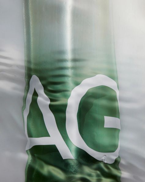 The New Company’s identity for AG1 sets the nutritional drink apart by a mile from other supplements — The Brand Identity – Graphic Design’s Greatest Apple Branding, Supplement Branding, Healthy Branding, Athletic Branding, Fresh Typography, Photography Guidelines, Athletic Greens, Visual System, Drinks Logo