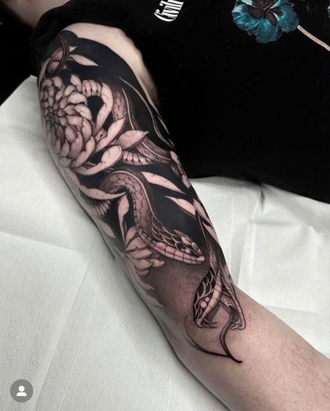 Boa Constrictor Tattoo, Dark Sleeve Tattoos For Women, Dark Sleeve, Wildlife Tattoo, Boa Constrictor, Commitment Issues, Sleeve Tattoos For Women, Sleeve Designs, Snakes