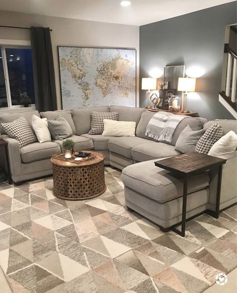 Gray Sectional Living Room, Sectional Living Room, Minimalist Living Room Decor, Rustic Farmhouse Living Room, Grey Sectional, Living Room Color Schemes, Family Room Design, Livingroom Layout, Room Remodeling