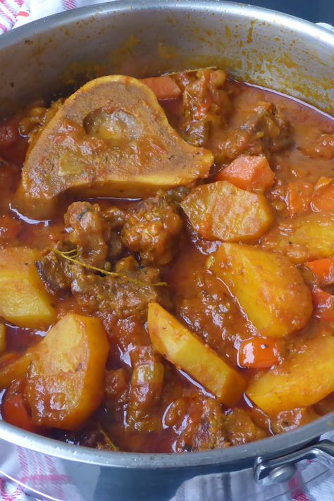 African Beef Stew, Beef Stew With Potatoes, Stew With Potatoes, Beef And Potato Stew, Beef Soup Recipes, Potatoes And Carrots, Stewed Potatoes, Ethnic Food, African Recipes