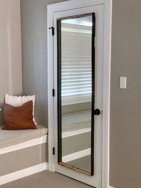 Door With Mirror Design, Door Mirror Ideas Decor, Cheap Mirror Makeover, Mirror Door Design, Door Mirror Ideas, Mirror On Door, Door Ideas For Small Spaces, Mirror Makeover Diy, Industrial Mirror