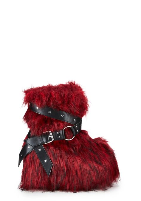 Fur Platform Boots, Red Boots Outfit, Techwear Streetwear, Unusual Clothes, Red Dolls, Sequin Boots, Red Fur, Preformance Outfits, Hi Fashion