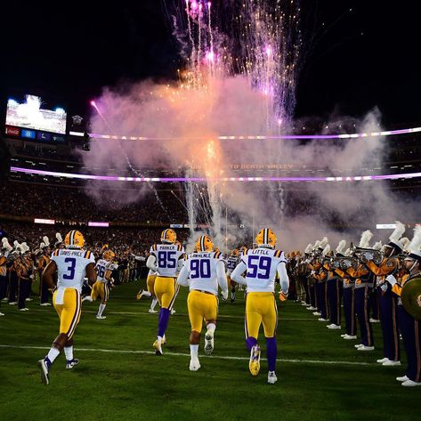 Lsu Football Aesthetic, College Scrapbook, Lsu Tigers Football, Lsu Football, Hair Rubber, Geaux Tigers, 2020 Vision, Hair Rubber Bands, Joe Burrow