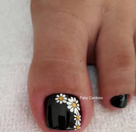 Flower Toe Nails, Do It Yourself Nails, Pedicure Designs Toenails, Pedicure Nail Designs, Unghie Nail Art, Toe Nail Color, Pretty Toe Nails, Summer Toe Nails, Cute Toe Nails