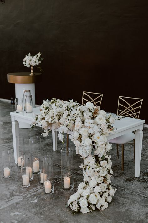 Head Table Wedding Flowers, Sweetheart Table Candles, Wedding Flowers Candles, Brides Table, Bride Groom Table, Sweetheart Table Decor, Cape Wedding, Beautiful Wedding Reception, Head Table Wedding