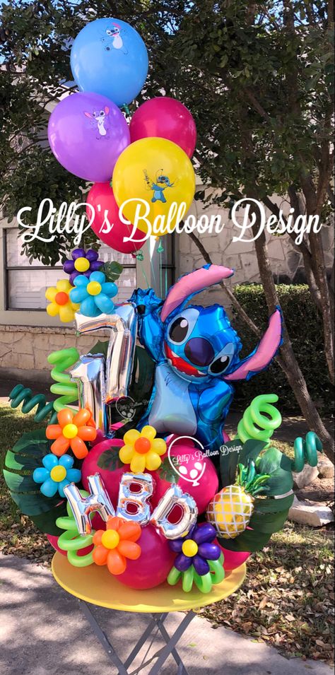 Lilo And Stitch Birthday Balloon Arch, Lily And Stitch Birthday Party, Lilo And Stitch Balloon Bouquet, Lilo And Stitch Birthday Outfit, Stitch Birthday Balloon Ideas, Stitch Party Centerpieces, Lilo And Stitch Hawaiian Party, Stitch Birthday Gifts, Kilo And Stitch Party