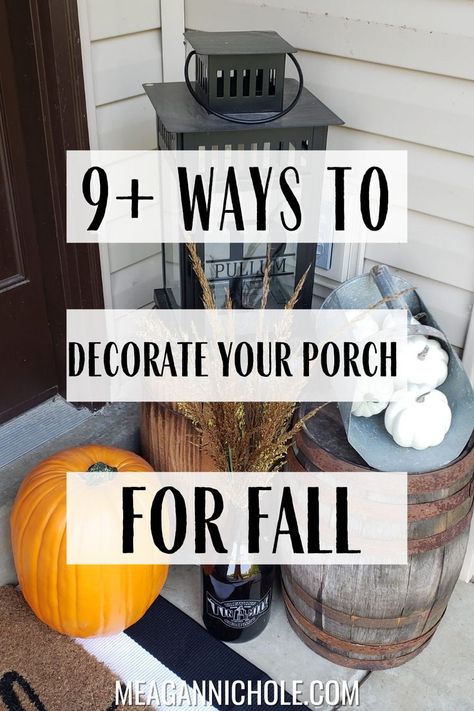 Small Porch Pumpkin Decor, Back Porch Fall Decorating Ideas, Back Door Decorating Ideas, Closed In Porch Decorating Ideas, Minimalist Fall Porch, Small Open Porch Ideas, Fall Decorations Small Porch, Small Front Door Fall Decor Ideas, Decorating Porch