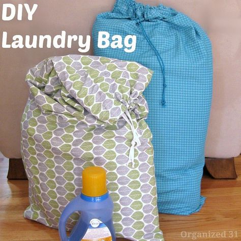 37 of the Best DIY Gifts For College Students: Everyone loves a personalized gift — and college students are no exception! Laundry Bag Ideas, Laundry Bags Diy, Diy Sewing Tutorials, Sew Simple, Soft Leather Bag, Diy Laundry, Bag Ideas, Tutorial Diy, Sewing Gifts