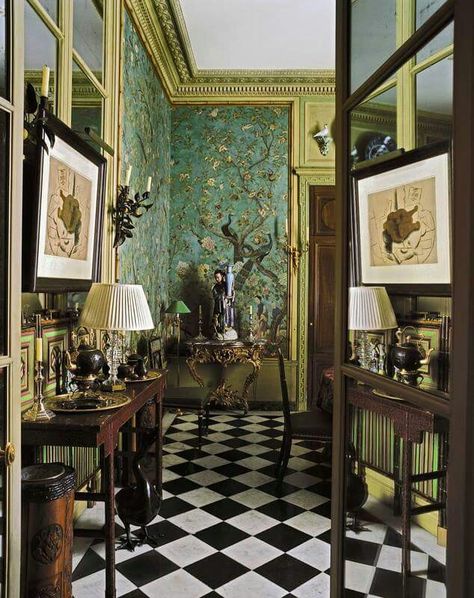 . Chinoiserie Wallpaper, Green Walls, Paris Apartments, French Interior, Maximalism, Decoration Inspiration, Coffee Table Books, Beautiful Interiors, My Dream Home