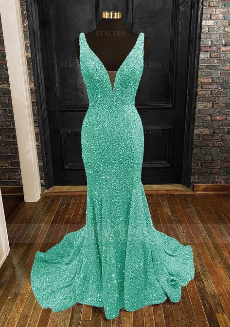 Turquoise Prom Dresses, Teal Prom Dresses, Mint Green Prom Dress, Sweep Train Prom Dress, Cute Formal Dresses, Prom Dress Inspo, Cute Homecoming Dresses, Stunning Prom Dresses, Prom Dress Inspiration