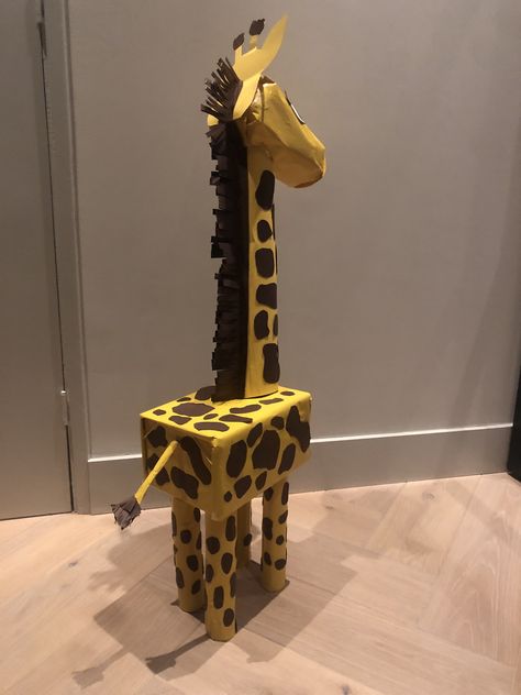 Cardboard Giraffe, Paper Box Diy, Jungle Safari Party, Safari Party, Trunk Or Treat, Classroom Door, Jungle Safari, Jungle Theme, Origami Art