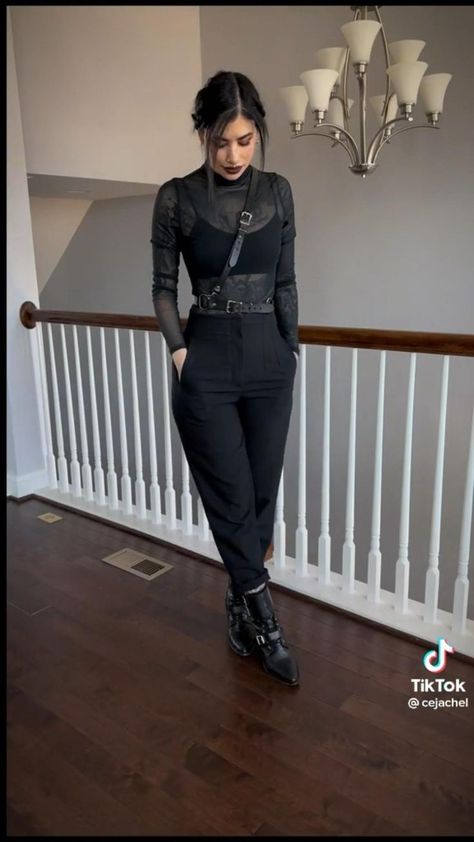 Elegant Alternative Style, Goth Fancy Outfit, Elegant Rocker Outfit, Goth Mom Outfits, Formal Goth Outfits, Chelsey Ceja, Emo Night Outfit, Rock And Roll Outfits, 30s Outfits