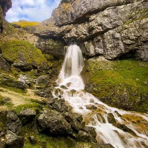 ✨ I need your help please? ✨ I’m on the search for BEST Waterfalls both in The Yorkshire Dales and The Lake District, please let me know your favourites below and why they are your favourite. The above are: 📍Valley of Desolation - Bolton Abbey, Yorkshire Dales 📍Gordale Scar - Malham, Yorkshire Dales 📍Catrigg Force - Stainforth, Yorkshire Dales 📍Aira Force - Ullswater, The Lake District 📍The Grot - Rydal, The Lake District Waterfalls in Yorkshire | Waterfalls in The Lake District #wa... Gordale Scar, Bolton Abbey, Uk Places, Going Solo, Yorkshire Dales, Go Outdoors, The Lake District, G Adventures, June 19