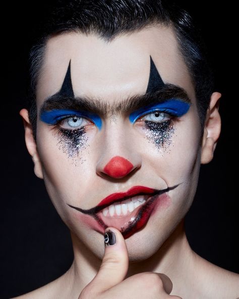 Clown Makeup For Men, Guys Halloween Makeup, Halloween Clown Makeup, Halloween Gala, Mens Halloween Makeup, Creepy Clown Makeup, Circus Makeup, Aventura Mall, Face Your Fears