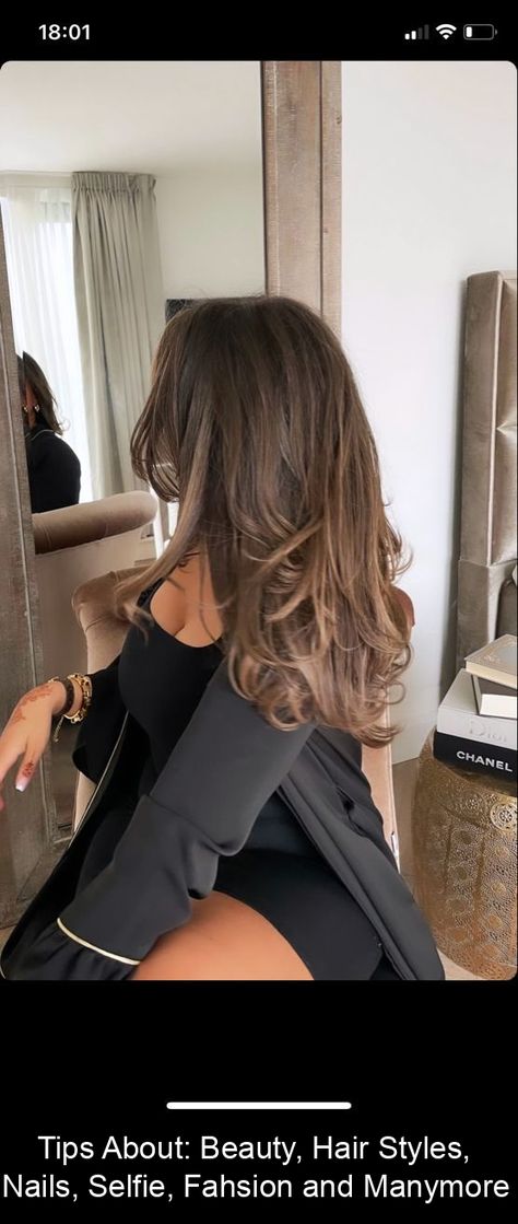 Tips About: Beauty, Hair Styles, Nails, Selfie, Fahsion and Manymore Light Brown Hair Styles, Brown Hair Styles, Old Money Brunette, Nails Selfie, Light Brunette Hair, Brown Hair Inspiration, Rambut Brunette, Beige Hair, Korean Hair Color