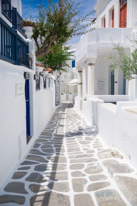 Greece Architecture, Greece Design, Cobbled Streets, Mykonos Town, Mykonos Island, Mediterranean Architecture, Greek Isles, Venice Italy Travel, Mykonos Greece