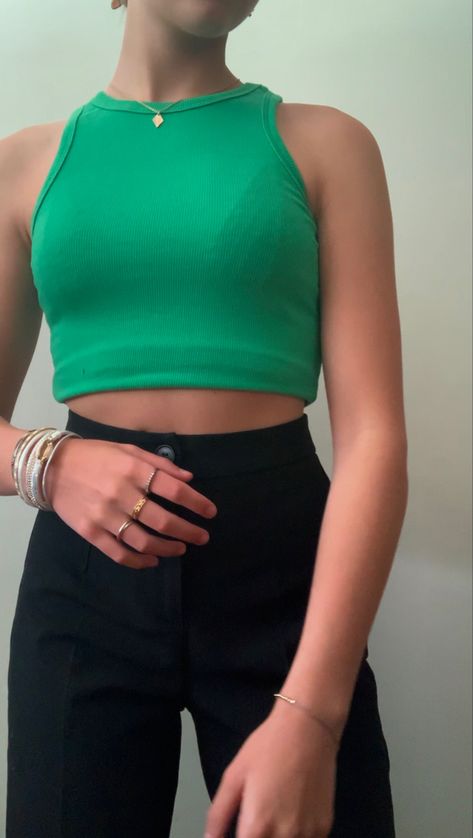 Green Shirt Outfits, Green Top Outfit, Green Outfits For Women, Disco Outfits, Cara Skirt, Top Verde, Shirt Outfits, Korean Casual Outfits, 2000s Fashion Outfits