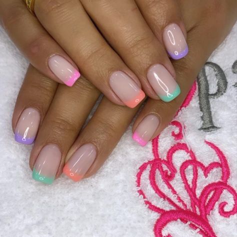 30 Latest Short Square Nail Designs To Try In 2023! - alexie Square French Nail Designs, Trending French Tip Nails, Square French Nails, Short Square Nail Designs, Squoval Acrylic Nails, Short Square Nail, Pastel Square, Short Coffin Nails Designs, Birthday Nail