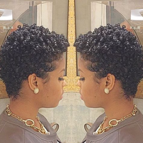 “@brittanyblueroze's curls are forever popping! | #thecutlife #shorthair #naturalhair #curls #beauty #stunner ✂️” Jerry Curl Hairstyles, Curl Hairstyles For Short Hair, Curl Hairstyles, Short Natural Curly Hair, Twa Hairstyles, Jerry Curl, Tapered Natural Hair, Natural Hair Cuts, Feeling Blessed