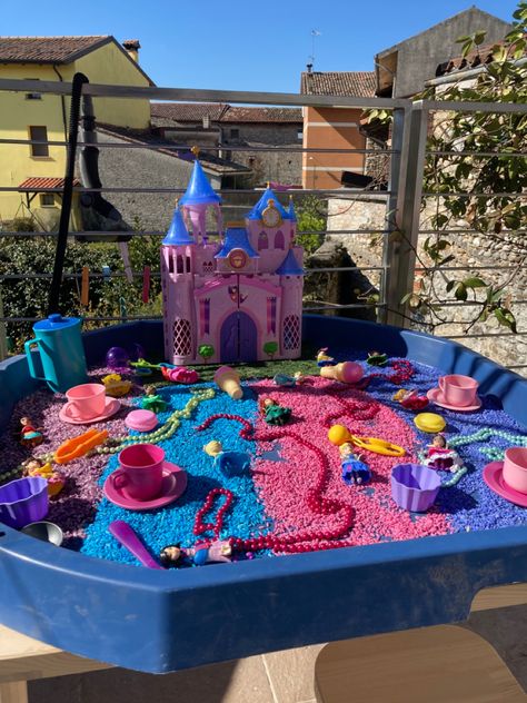 Fairy Tale Eyfs Activities, Princess Sensory Play, Unicorn Tuff Tray, Tuff Tray Ideas Toddlers, Princess Activities, Diy Toddler Toys, Fairy Tale Activities, Sensory Tray, Eyfs Activities