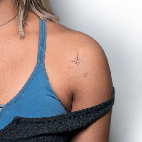 Star Tattoos On Shoulder Woman, Star Tattoos For Women Shoulder, Shoulder Star Tattoos For Women, Shoulder Small Tattoos For Women, Minimal Shoulder Tattoos For Women, Star Shoulder Tattoos For Women, Star Tattoos Shoulder, Tattoo Ideas Female Back Shoulder, Front Wrist Tattoos For Women